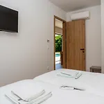 빌라 Casa Il Giardino Segreto By Guide *