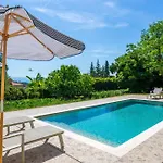 Villa Casa Il Giardino Segreto By Guide *