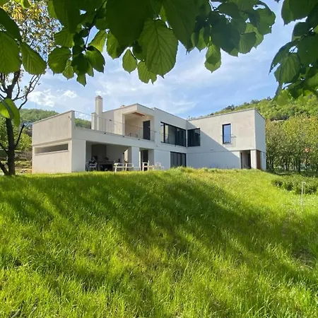 Villa Casa Il Giardino Segreto By Guide *